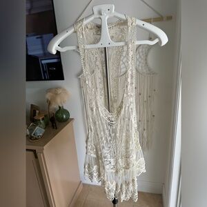 Lace beach cover up